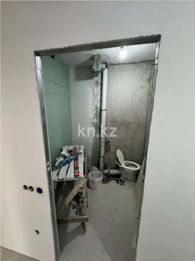 Продажа 3-комнатной квартиры, 62 м², мкр. Думан-2, дом  61 в Алматы - фото 3