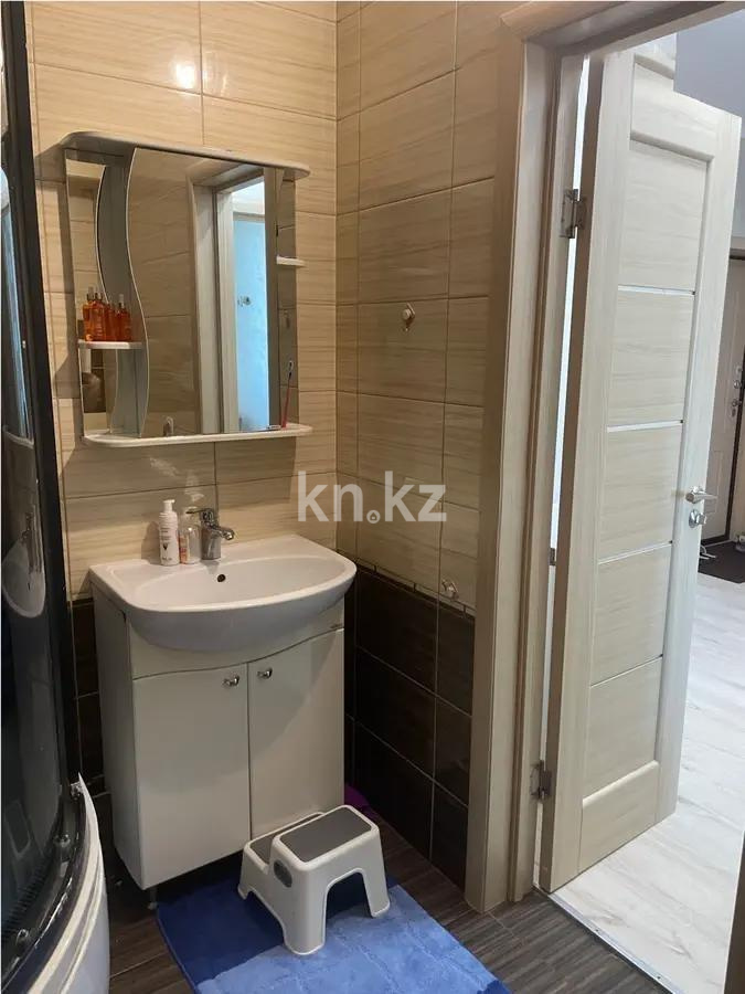Продажа 1-комнатной квартиры, 43 м², ул. Е-319, дом  2б в Астане - фото 3