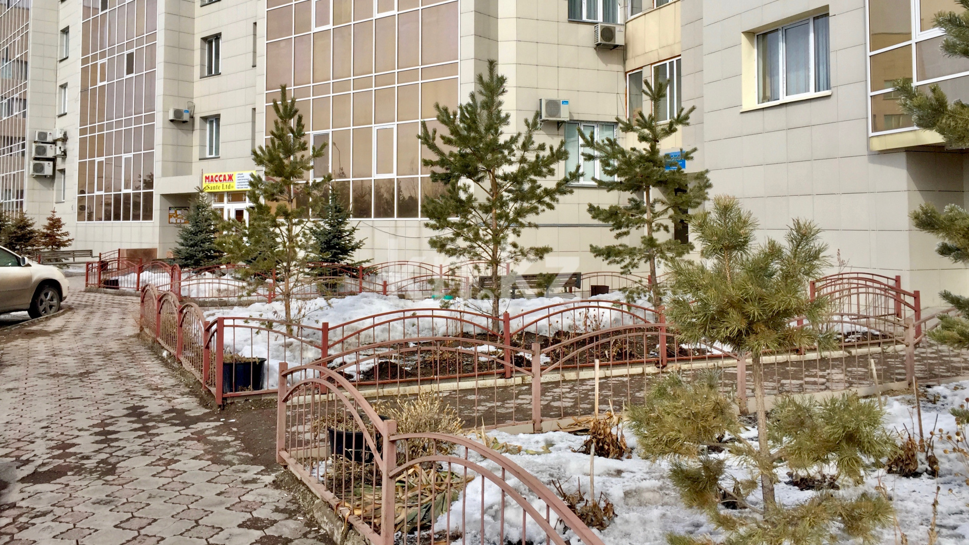 Продажа 3-комнатной квартиры, 104 м², пр. Республики, дом  42 в Караганде - фото 12