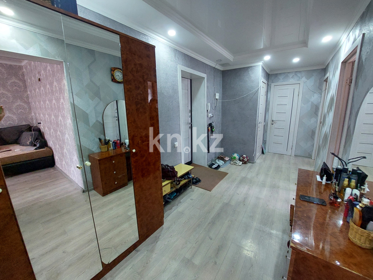 Продажа 3-комнатной квартиры, 63 м², ул. Библиотечная в Караганде - фото 12