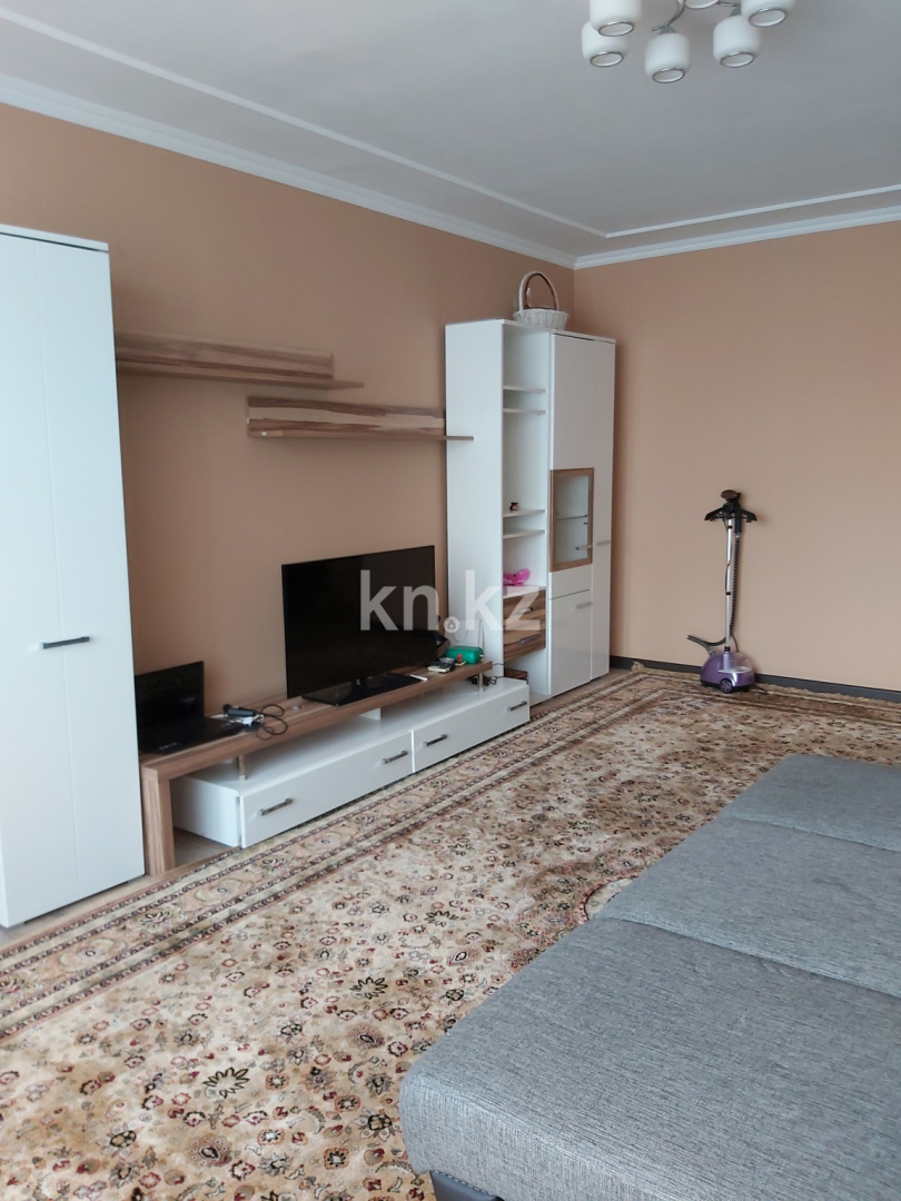Аренда 2-комнатной квартиры, 80 м² - Аренда квартир помесячно в Алматы фото 2 из 14