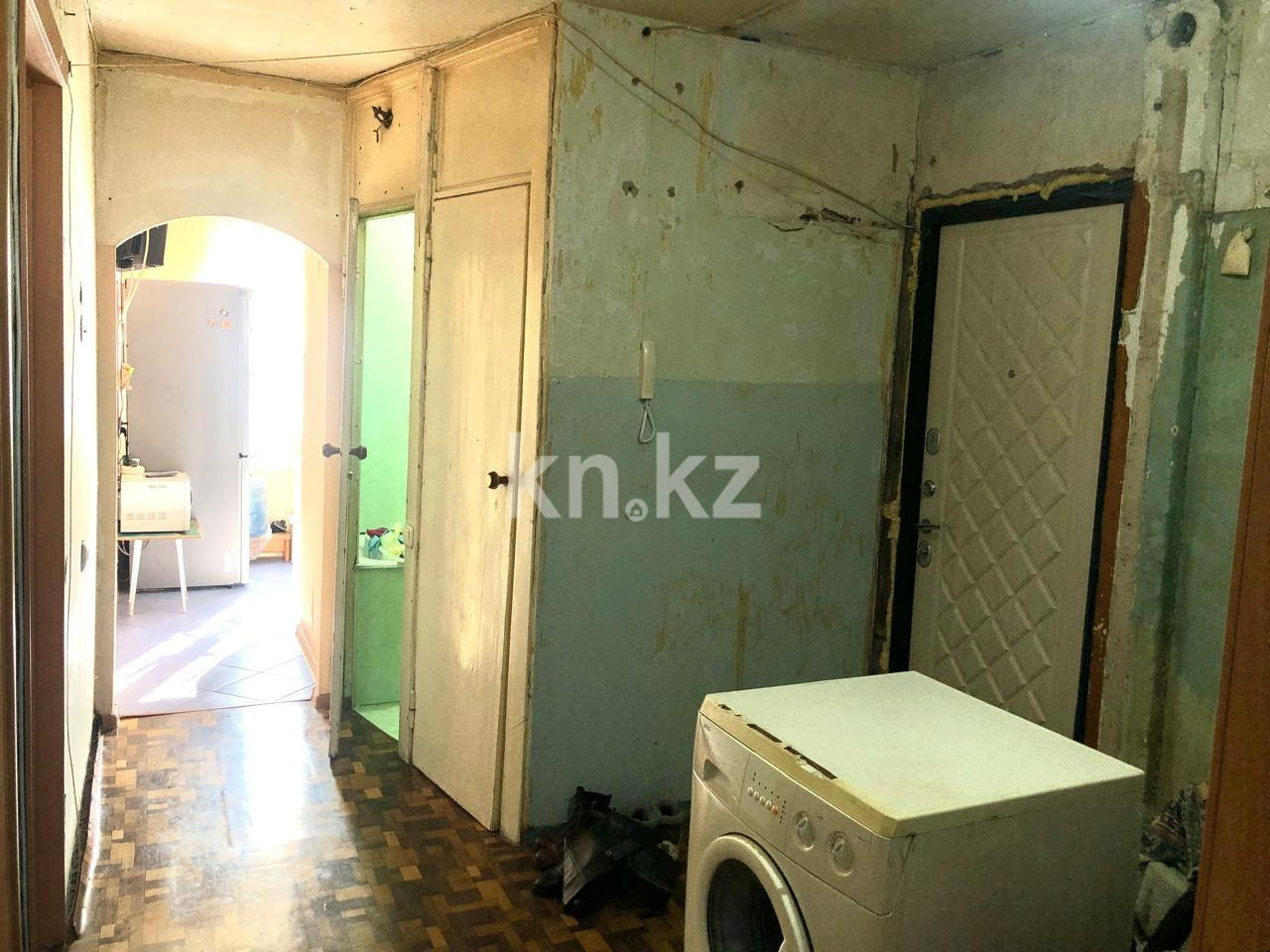 Продажа 3-комнатной квартиры, 63 м², мкр-н 14 в Караганде - фото 12