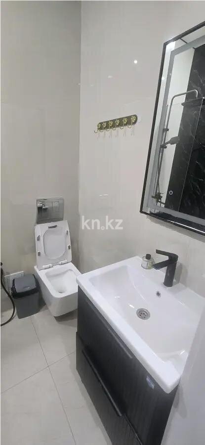 Продажа 2-комнатной квартиры, 65 м² в Алматы - фото 4
