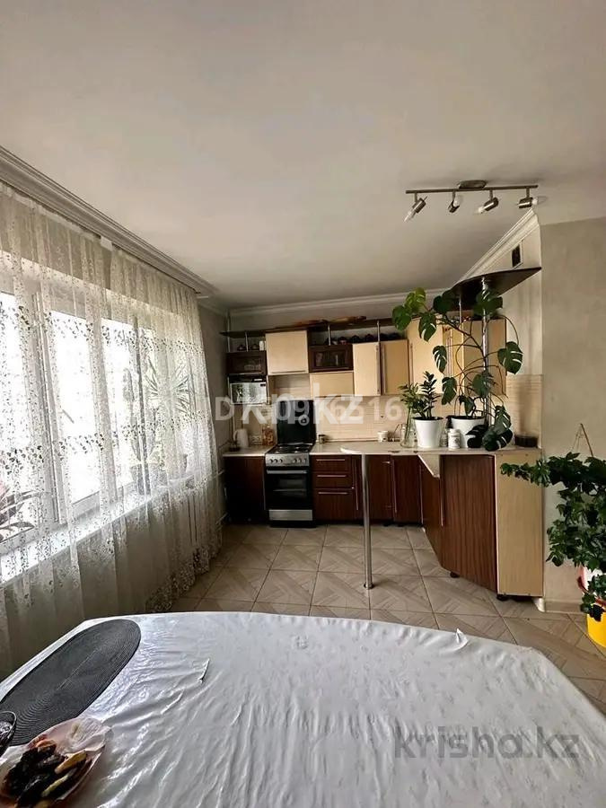 Продажа 3-комнатной квартиры, 87 м², ул. Ермекова - Продажа квартир в Караганде фото 4 из 5