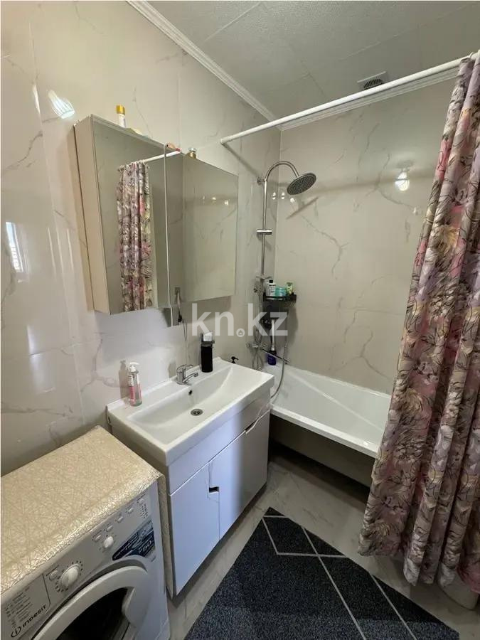 Продажа 3-комнатной квартиры, 105 м², ул. Валиханова, дом  5 в Астане - фото 5