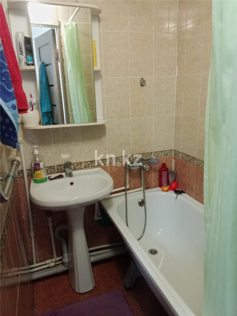 Продажа 2-комнатной квартиры, 44 м², мкр-н 16 в Караганде - фото 9