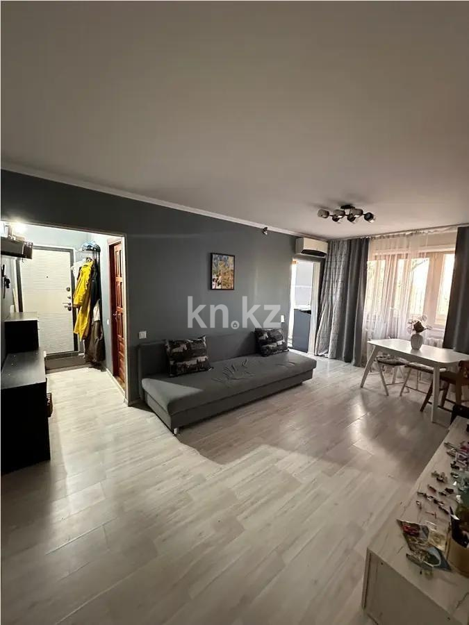 Продажа 3-комнатной квартиры, 60 м², мкр-н 6, дом  10 - Продажа  трехкомнатных квартир в Алматы с фото фото 1 из 5