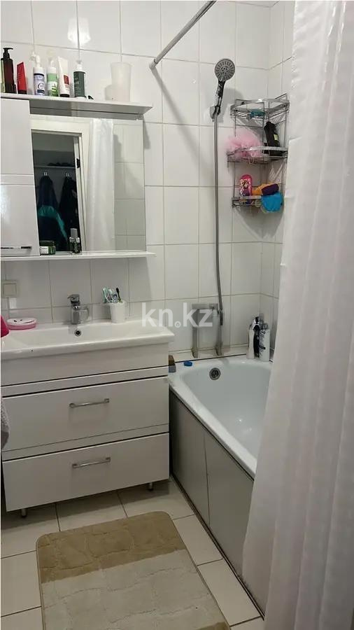 Продажа 3-комнатной квартиры, 71 м², мкр-н Дарабоз, дом  7 в Алматы - фото 4