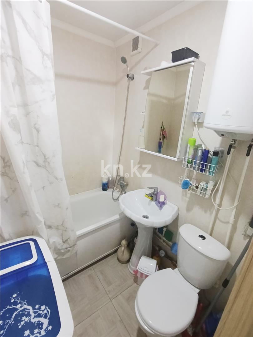 Продажа 2-комнатной квартиры, 44 м², мкр-н 21 в Караганде - фото 8