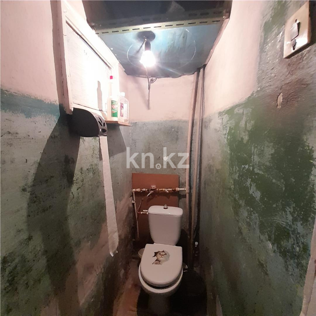 Продажа 4-комнатной квартиры, 60 м², мкр-н 21, дом  29 - Продажа  четырехкомнатных квартир в Караганде фото 9 из 15