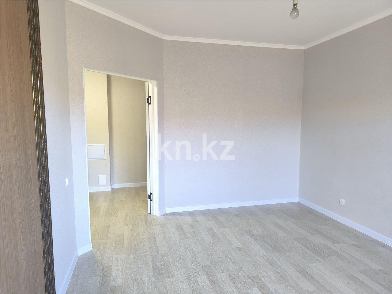 Продажа 2-комнатной квартиры, 65 м², пр. Шахтеров - Продажа квартир в Караганде фото 3 из 11