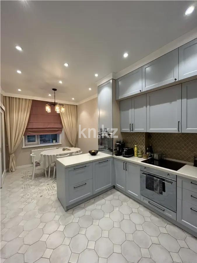 Продажа 4-комнатной квартиры, 114 м², ул. Тыныбаева, дом  2 в Астане - фото 3