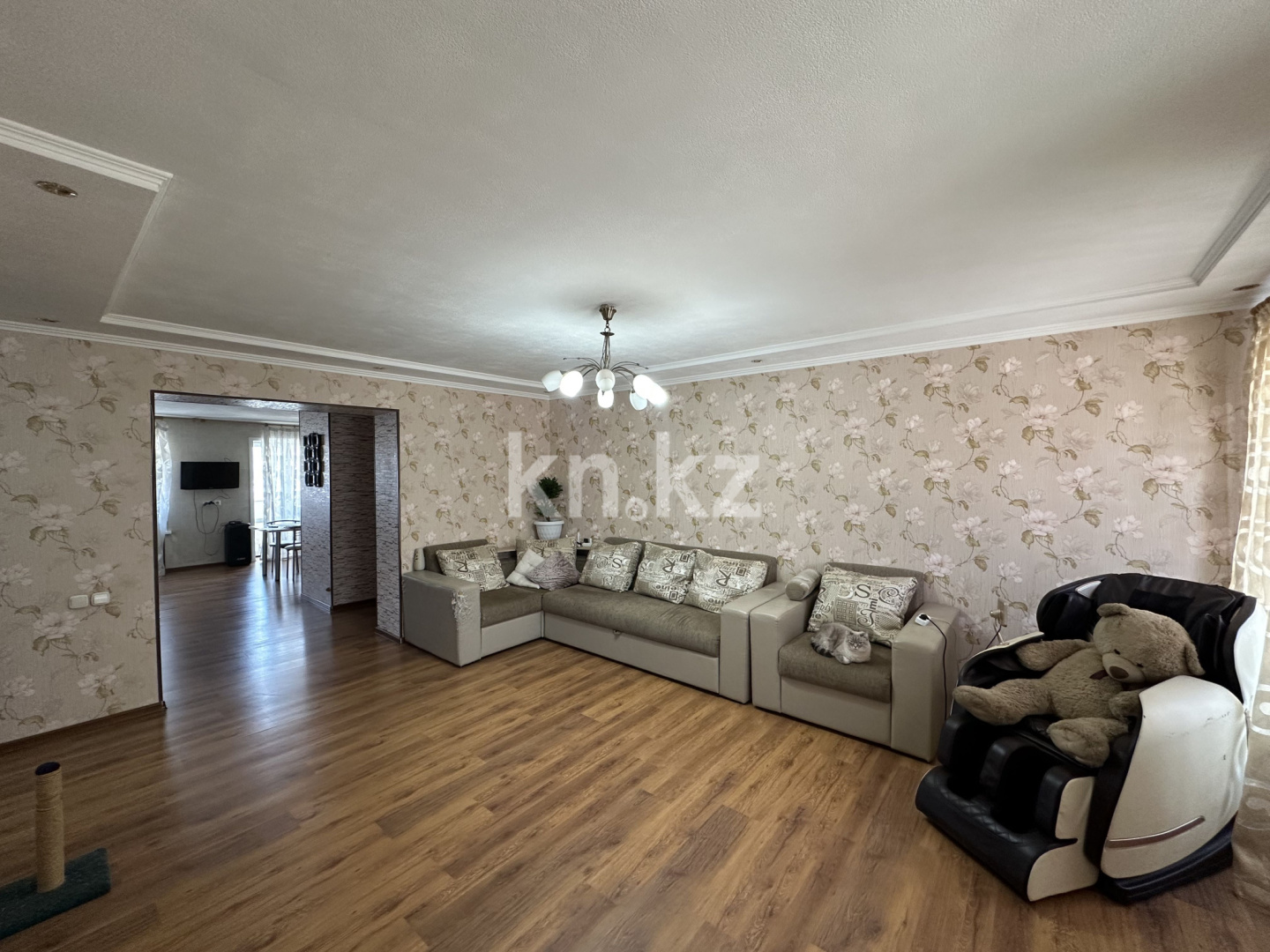 Продажа 4-комнатной квартиры, 104.5 м² - Продажа квартир в районе Город в Караганде фото 2 из 36