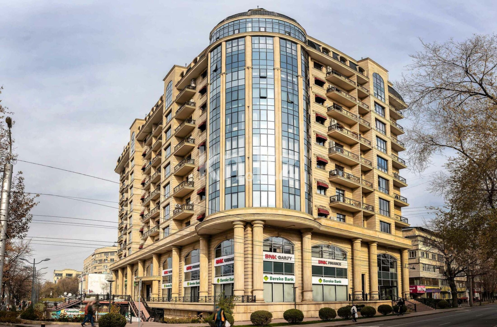 Аренда , ул. Ауэзова, дом  60 - Аренда офисных и торговых помещений в Алматы фото 9 из 10