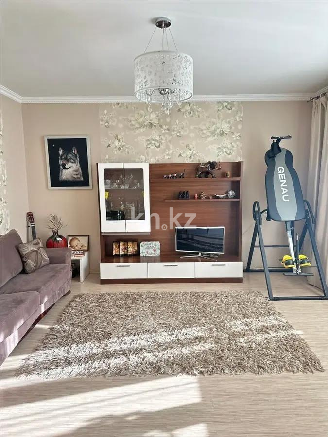 Продажа 3-комнатной квартиры, 90 м² - Продажа квартир от собственников в Караганде фото 1 из 5