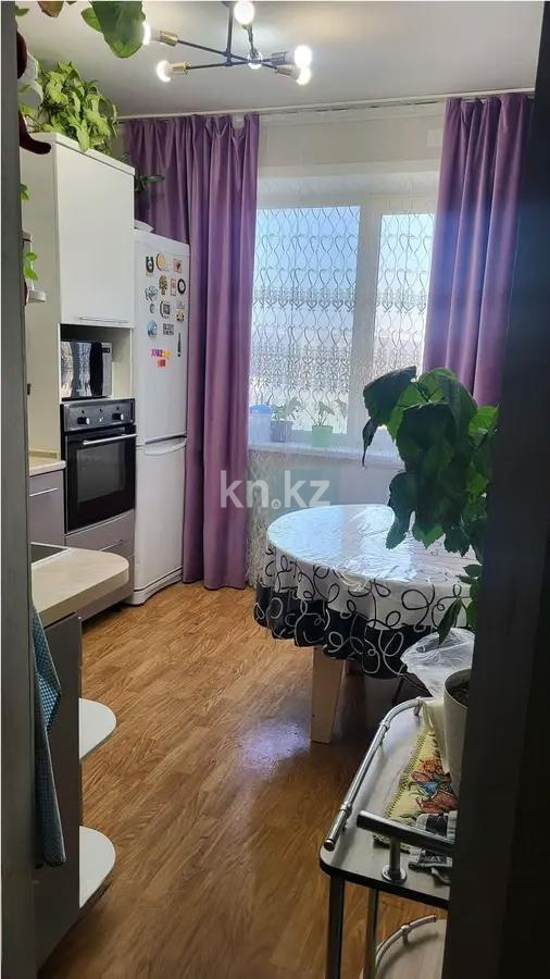 Продажа 2-комнатной квартиры, 58 м², мкр-н Голубые Пруды, дом  4 в Караганде - фото 3