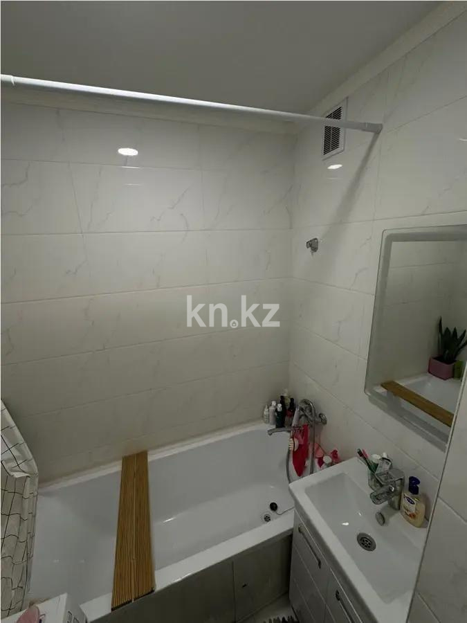 Продажа 1-комнатной квартиры, 45 м², мкр-н Аксай-1, дом  4а в Алматы - фото 3