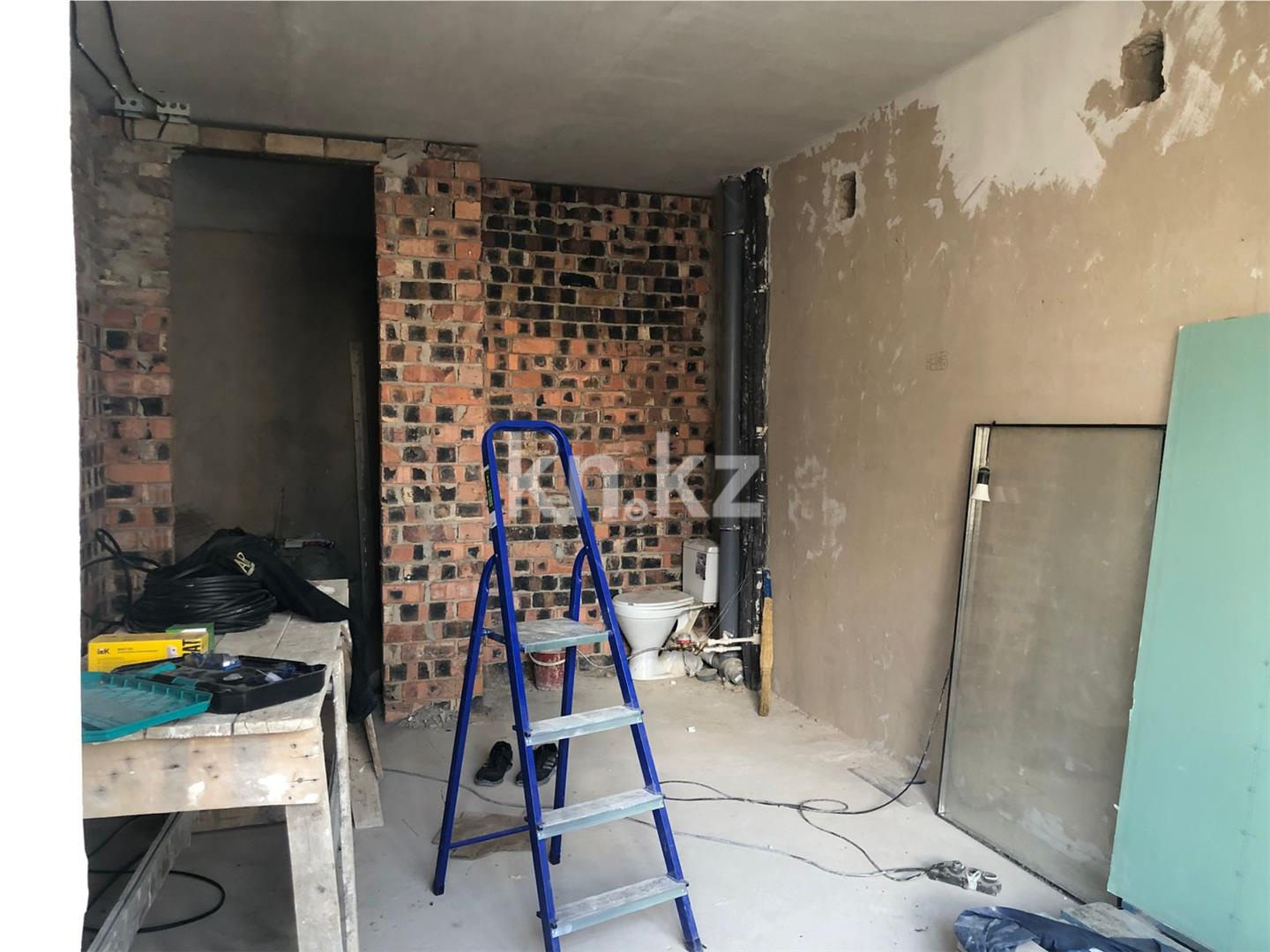 Продажа 3-комнатной квартиры, 70 м², ул. Букетова, дом  60а блок 1 в Караганде - фото 6