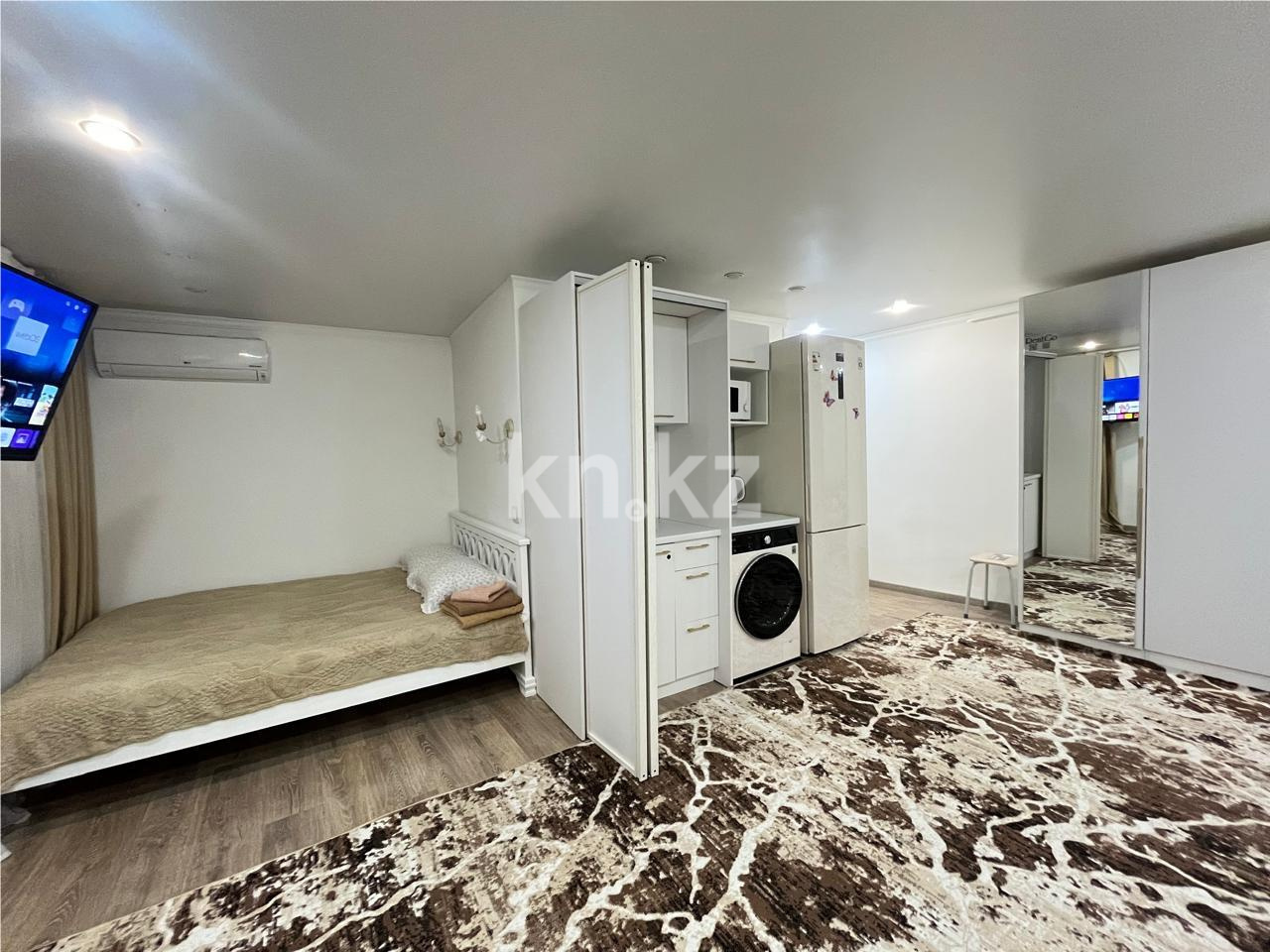 Продажа 1-комнатной квартиры, 32 м², ул. Гоголя, дом  51 - Продажа квартир в Караганде фото 1 из 9