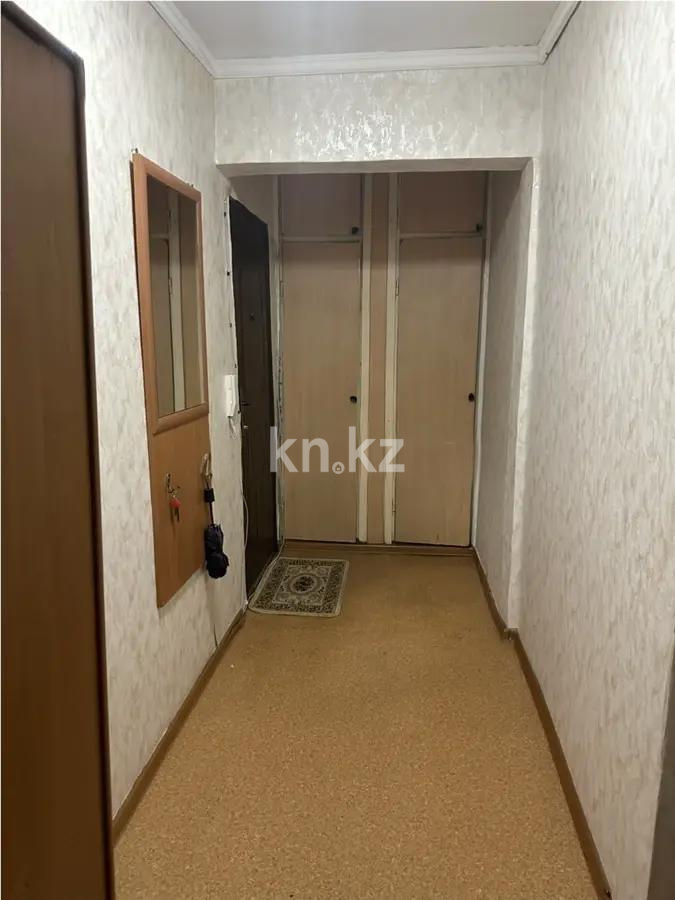 Продажа 1-комнатной квартиры, 33 м², мкр-н Аксай-2, дом  49 в Алматы - фото 4