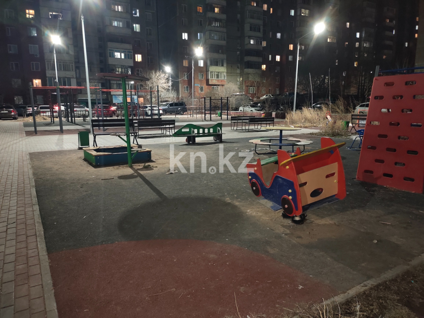 Продажа 4-комнатной квартиры, 77 м² в Караганде - фото 24