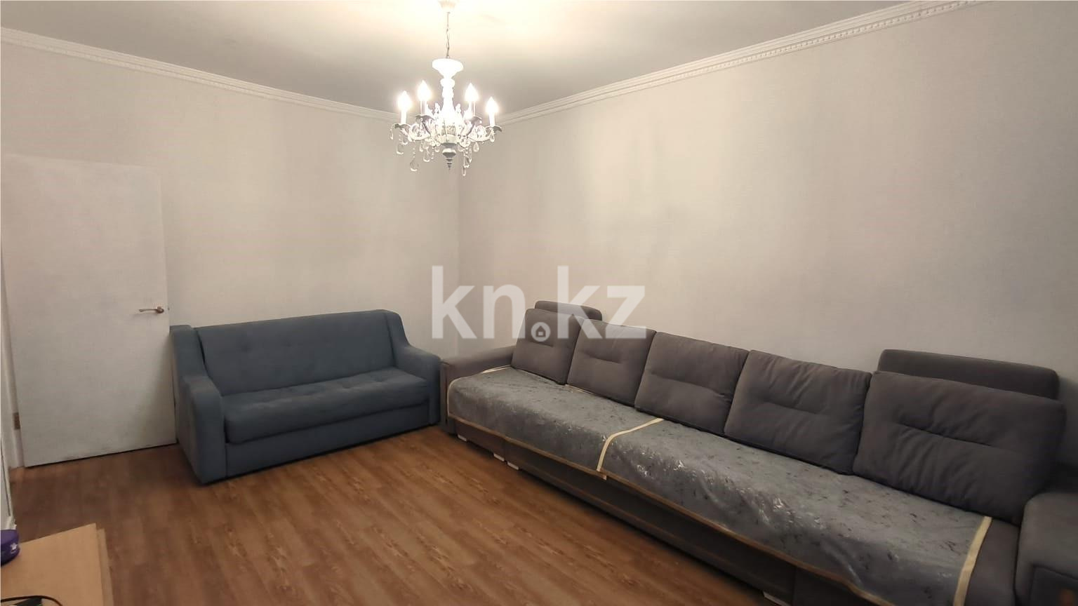 Продажа 3-комнатной квартиры, 81 м², ул. Сарыарка - Продажа квартир в Караганде фото 2 из 21
