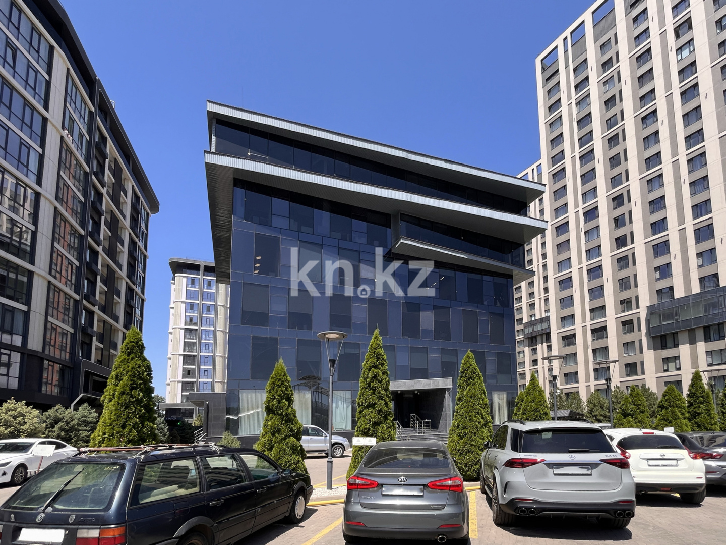 Продажа , 438.5 м², ул. Жарокова, дом  366 - Продажа офисных и торговых помещений в Алматы фото 8 из 9