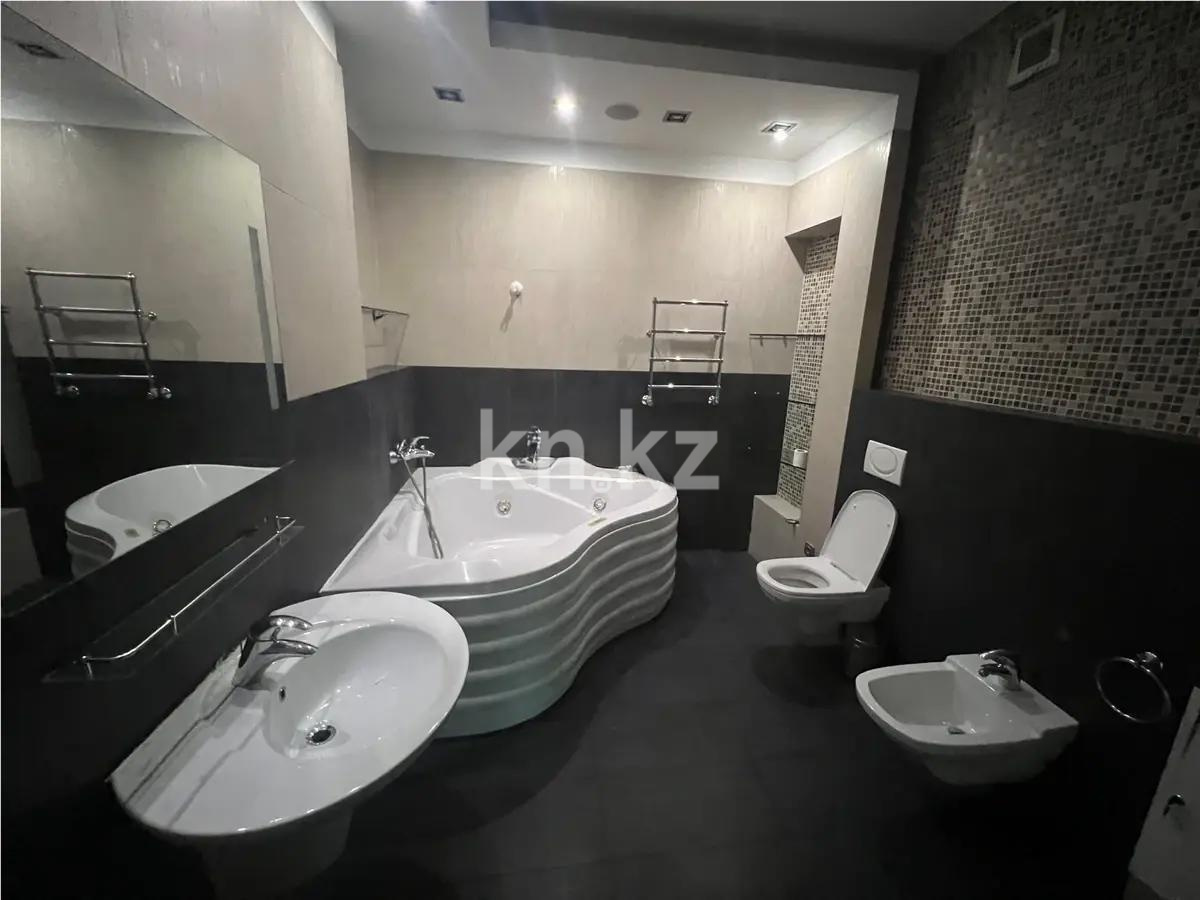 Продажа 3-комнатной квартиры, 170 м², мкр-н Самал-3, дом  22 - Продажа квартир в Алматы фото 4 из 5