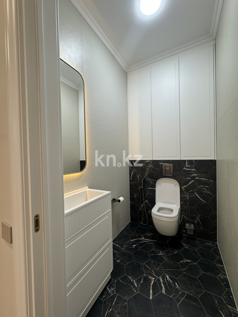 Продажа 3-комнатной квартиры, 115 м², ул. Утеген батыра, дом  11д - Продажа квартир в Алматы фото 23 из 40