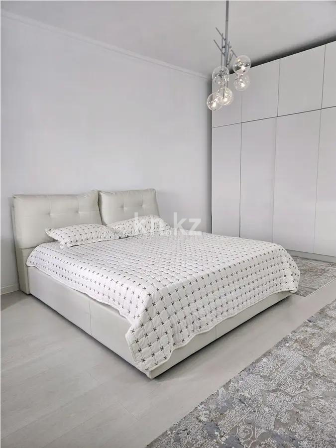 Продажа 2-комнатной квартиры, 65 м² в Алматы