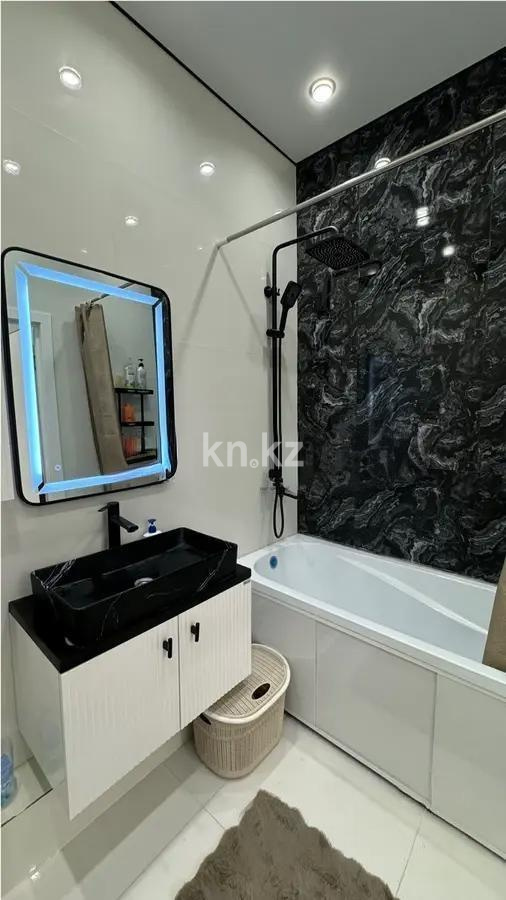 Продажа 2-комнатной квартиры, 50 м², пр. Райымбека, дом  348/1 в Алматы - фото 4