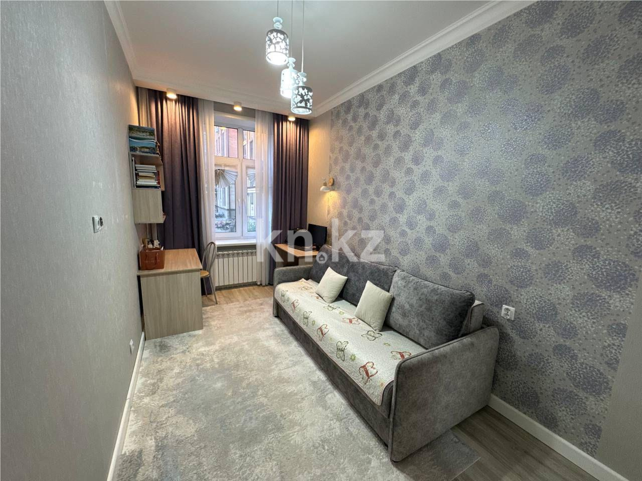 Продажа 3-комнатной квартиры, 74 м², ул. Гоголя, дом  56/1 в Караганде - фото 5