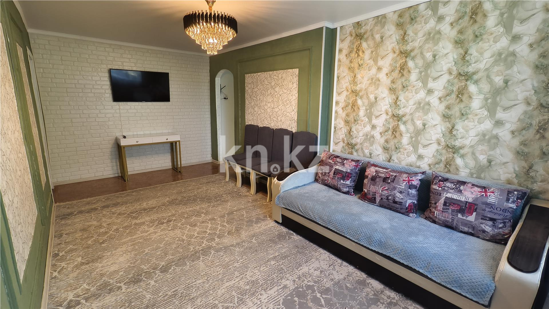Продажа 3-комнатной квартиры, 54 м², ул. Бирюзова - Продажа квартир в Караганде фото 1 из 3