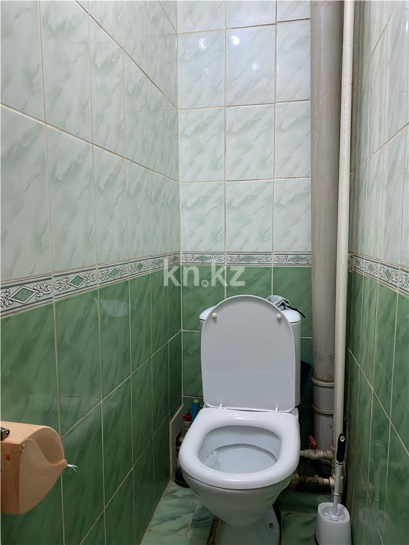 Продажа 4-комнатной квартиры, 62 м² - Продажа четырехкомнатных квартир на Юго-Востоке Караганды фото 16 из 17