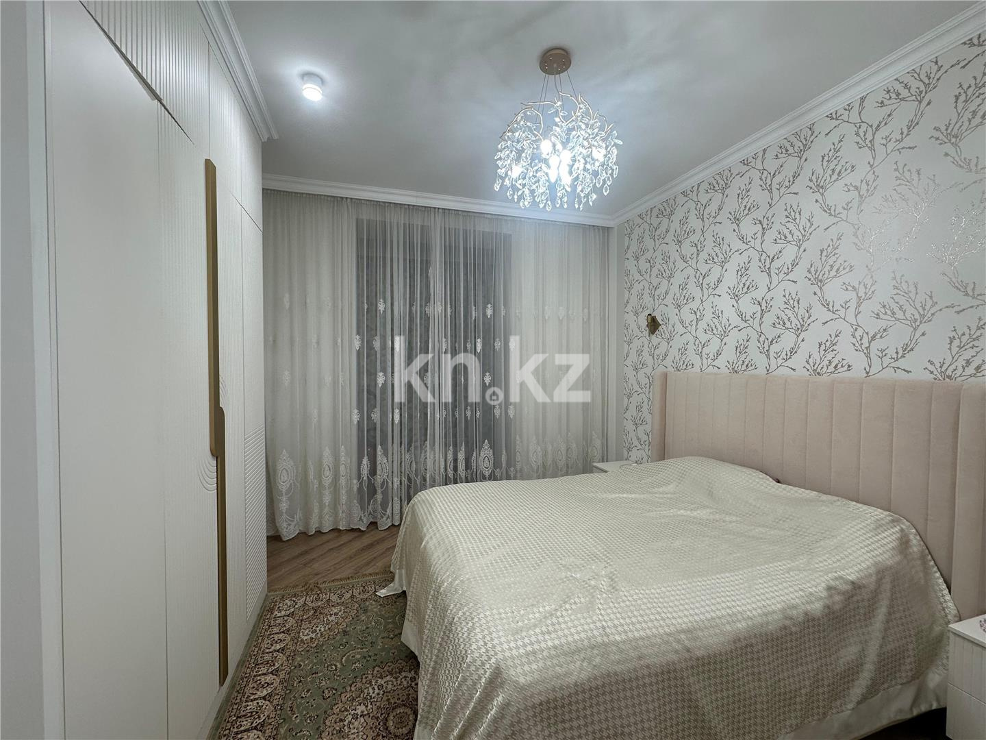 Продажа 4-комнатной квартиры, 104 м², пр. Республики, дом  участок 1/7 в Караганде - фото 3