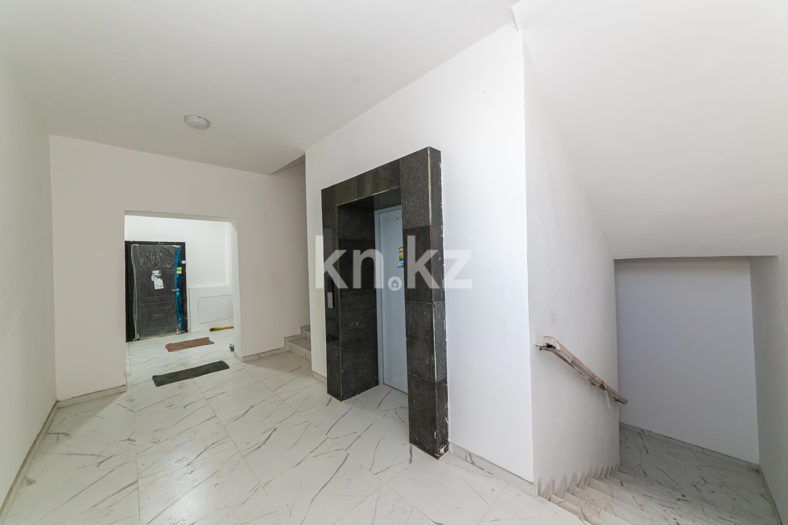 Продажа 3-комнатной квартиры, 113 м², ул. Е-314, дом  22 в Астане - фото 9