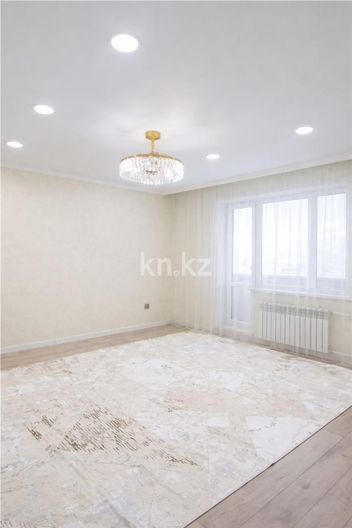 Продажа 3-комнатной квартиры, 64 м² - Продажа трехкомнатных квартир на Юго-Востоке Караганды - страница 3 фото 1 из 9