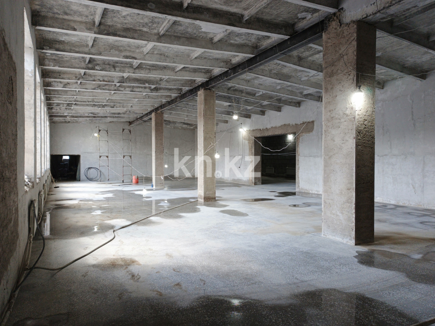 Аренда , мкр-н 17, дом  53/2 - Аренда офисных и торговых помещений в Караганде с фото фото 5 из 7