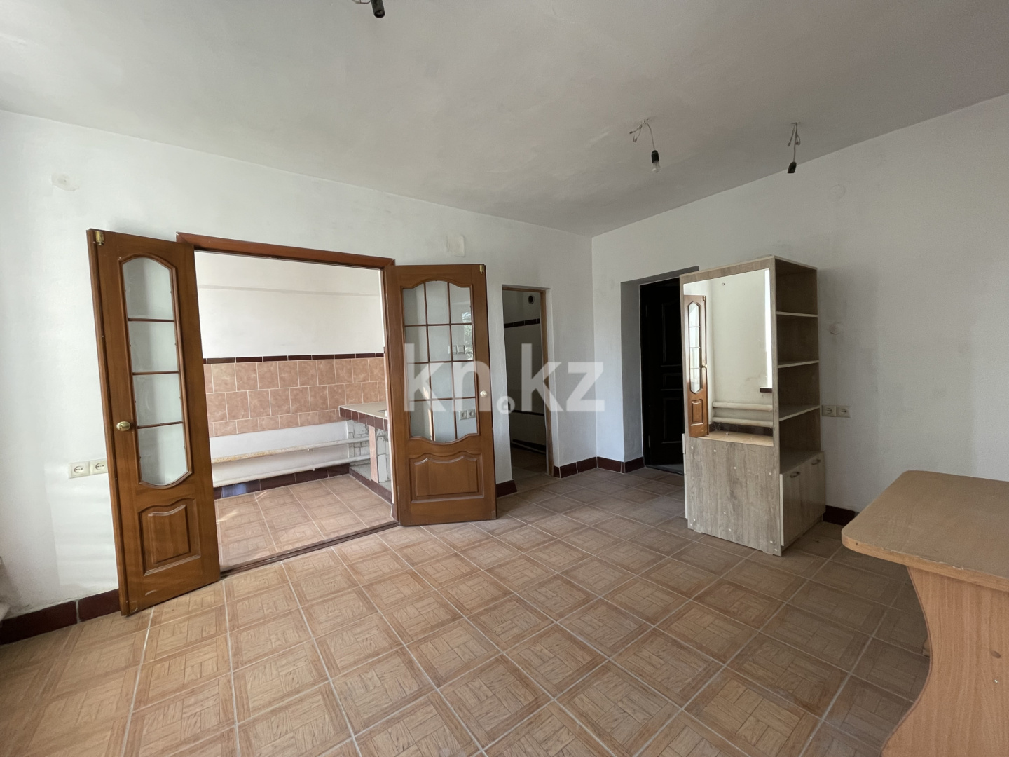 Продажа 10-комнатного дома, 320 м², ул. Чернова, дом  58 - Продажа  пятикомнатных домов, коттеджей в Усть-Каменогорске фото 1 из 17