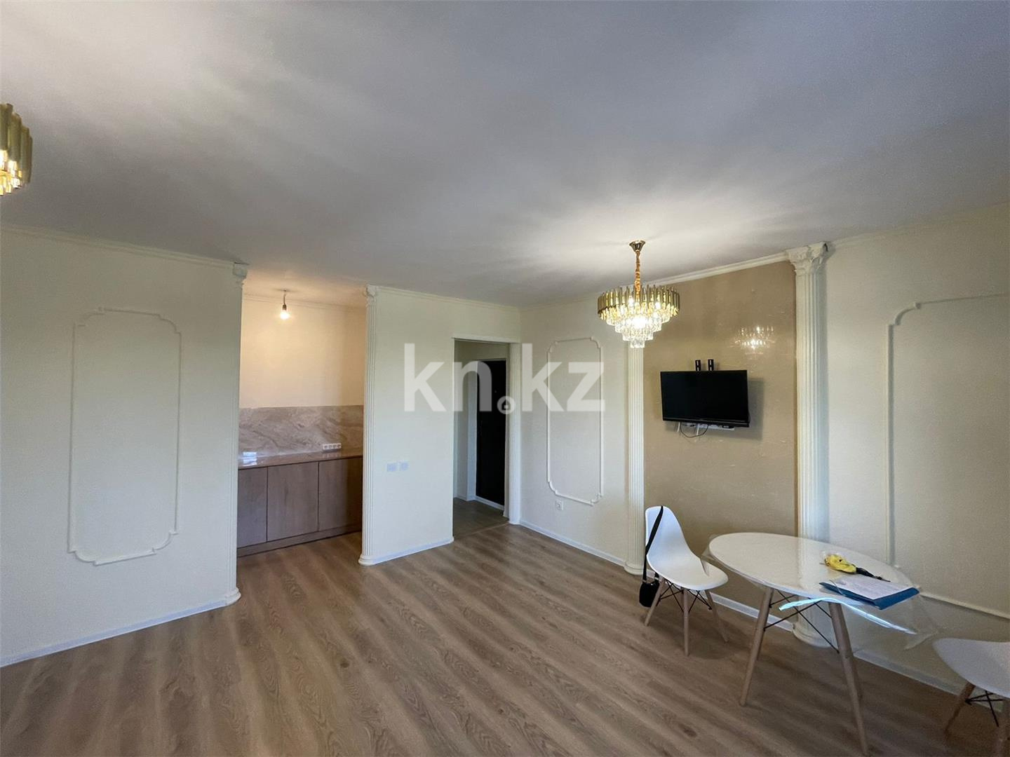 Продажа 2-комнатной квартиры, 55 м², пр. Республики, дом  1/2 - Продажа  двухкомнатных квартир в Караганде фото 3 из 13