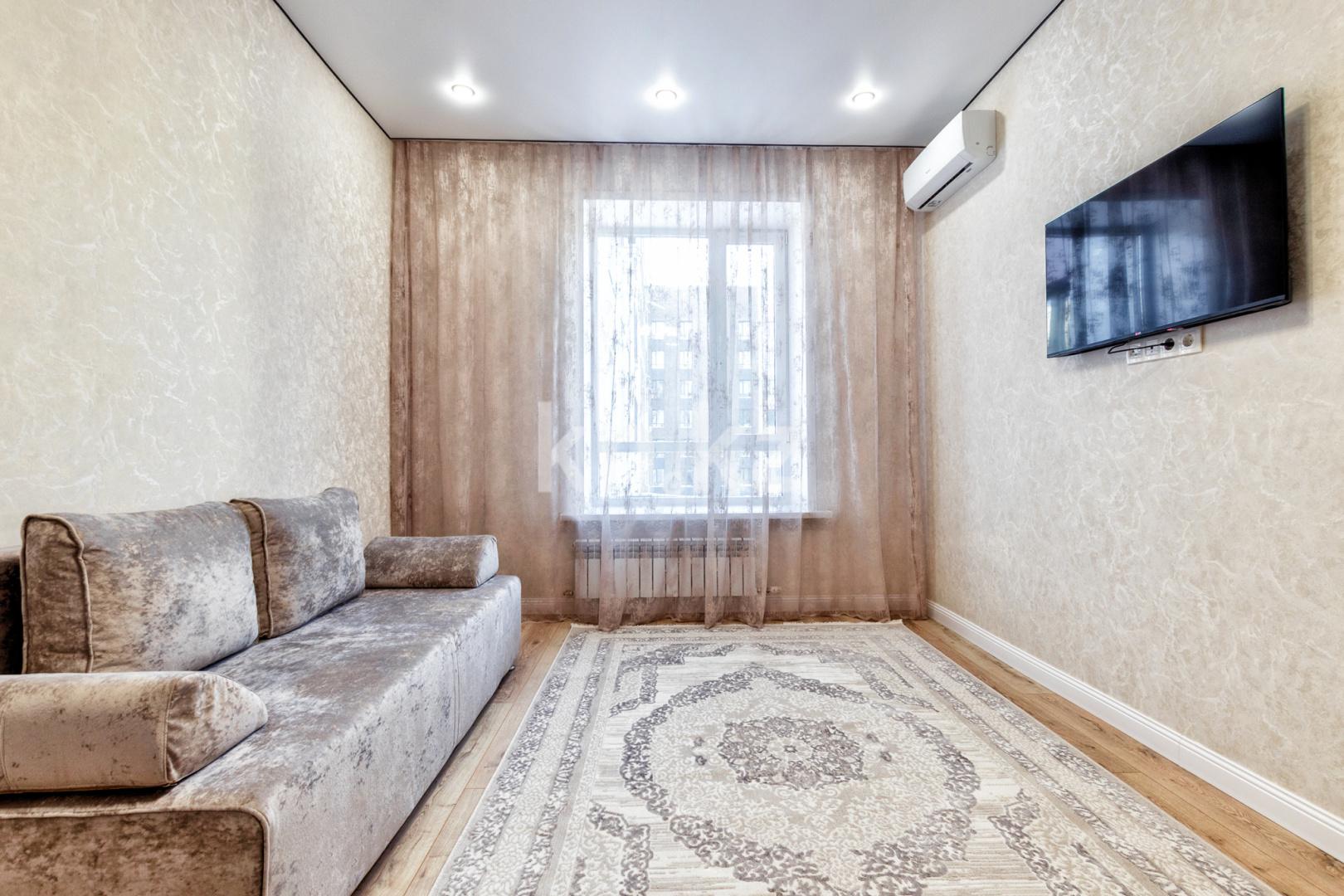 Аренда 2-комнатной квартиры посуточно, 40 м² - Аренда недвижимости в Казахстане - страница 4 фото 1 из 14