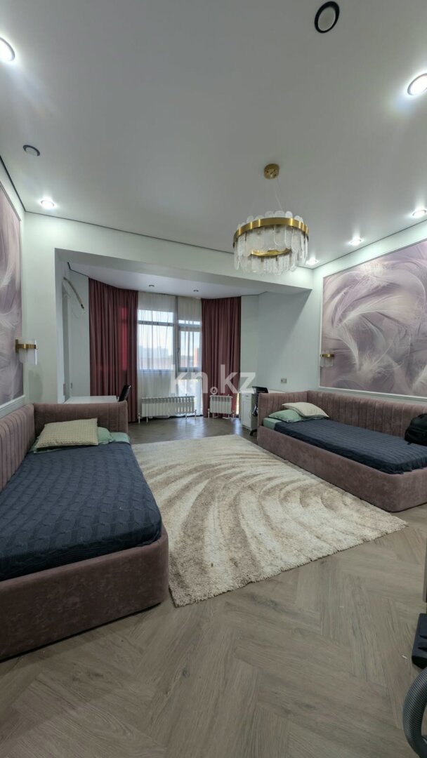 Продажа 3-комнатной квартиры, 99.7 м² в Уральске - фото 18