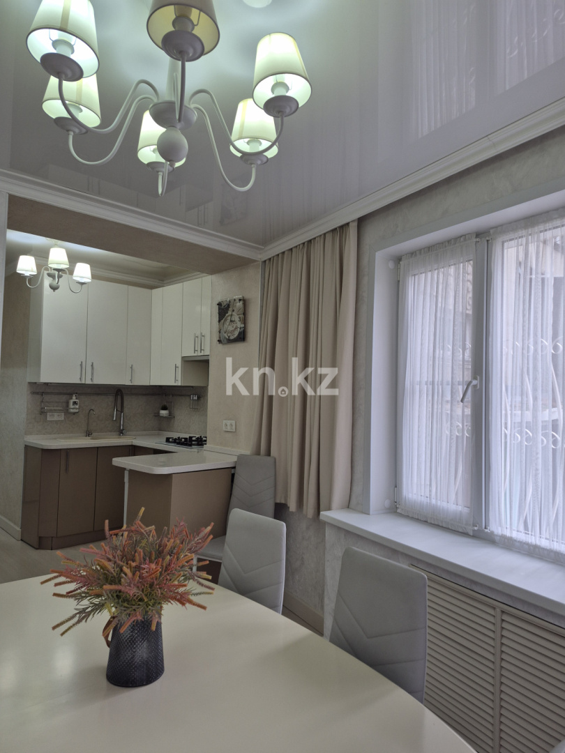 Продажа 4-комнатной квартиры, 94.8 м², пр. Достык, дом  103/40 - ул. Госпитальная - Продажа  четырехкомнатных квартир в Алматы фото 3 из 20