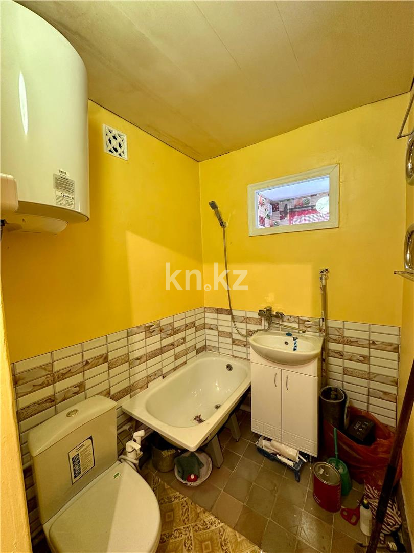 Продажа 3-комнатной квартиры, 42 м² - Продажа недвижимости в Караганде фото 7 из 9