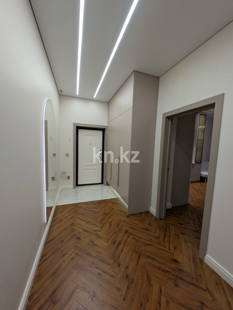 Продажа 2-комнатной квартиры, 80.3 м² - Продажа жилой и коммерческой недвижимости в Уральске фото 8 из 26