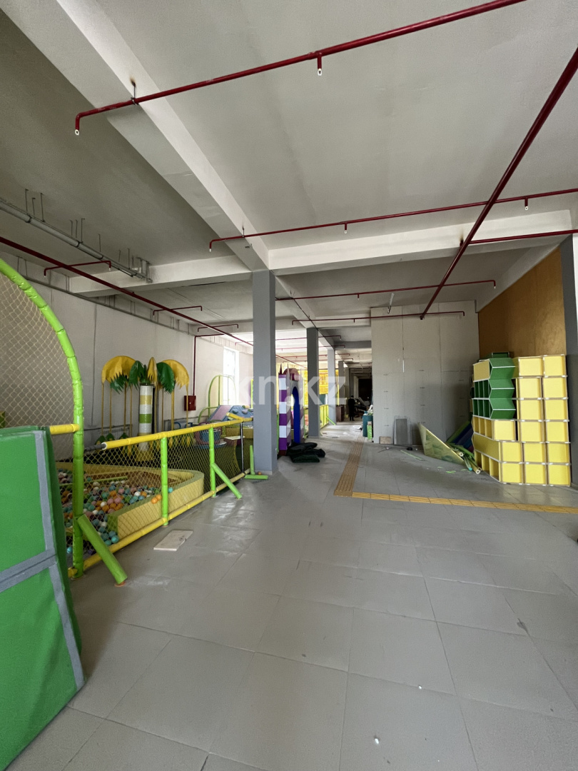 Аренда здания, 1000 м² - Аренда недвижимости в Шымкенте фото 11 из 13