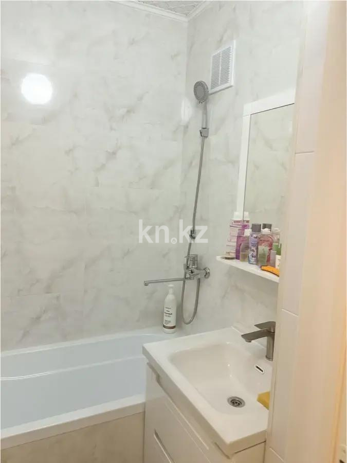 Продажа 3-комнатной квартиры, 72.3 м², ул. Розыбакиева, дом  51 в Алматы - фото 4