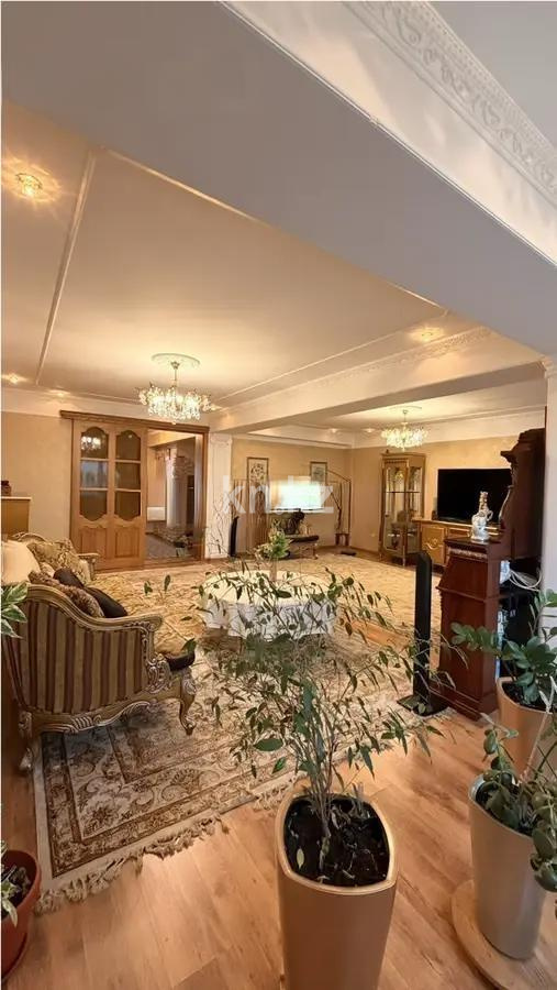Продажа 6-комнатной квартиры, 263.3 м² в Алматы