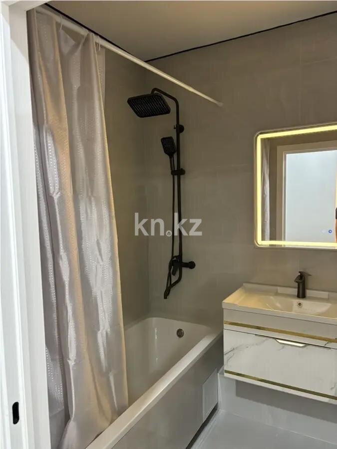 Продажа 2-комнатной квартиры, 57.7 м² в Алматы - фото 4