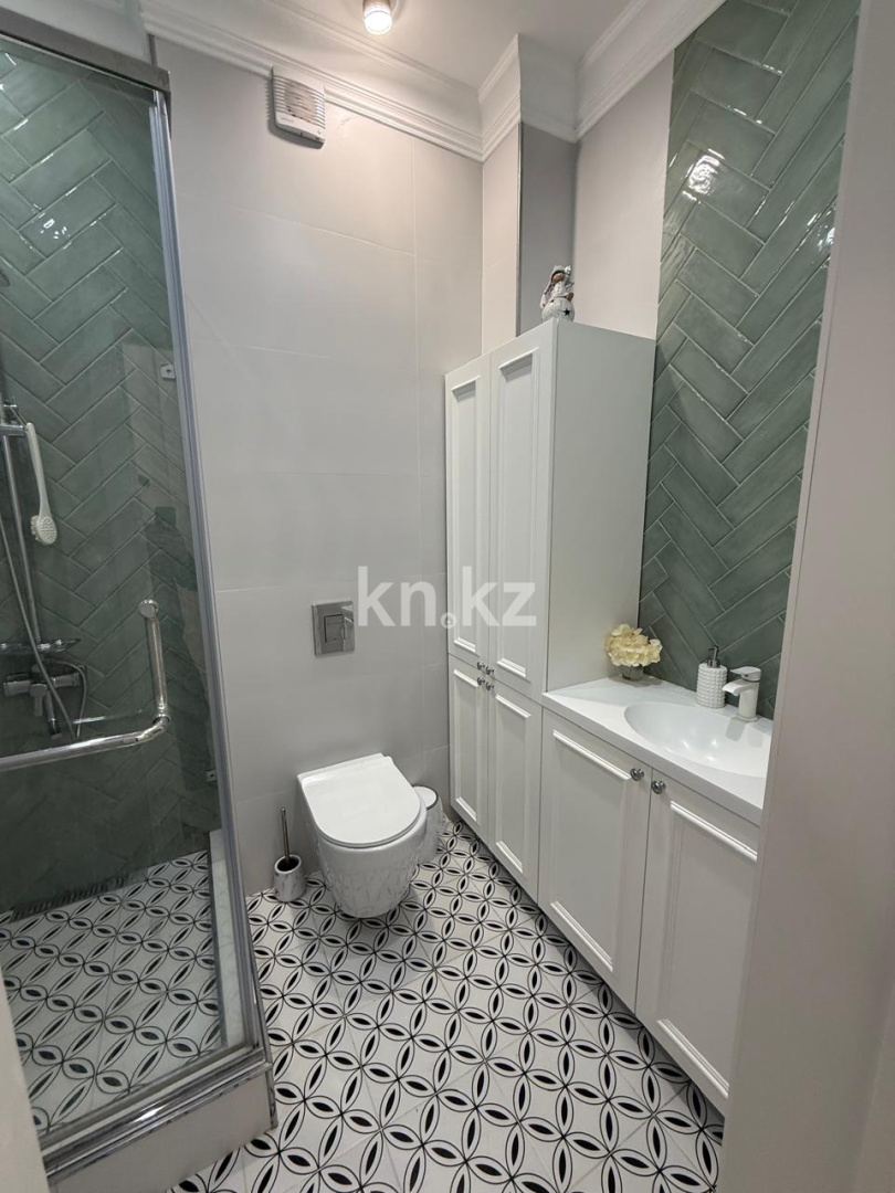 Продажа 4-комнатной квартиры, 140 м², ул. Бокейхана, дом  3б - Керей Жанибек Хандар в Астане - фото 4